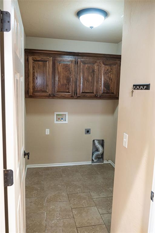 8009 Hillers Road Property Photo 12