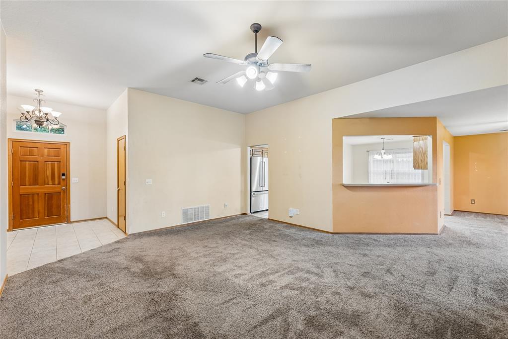 1909 Bradford Way Property Photo 11