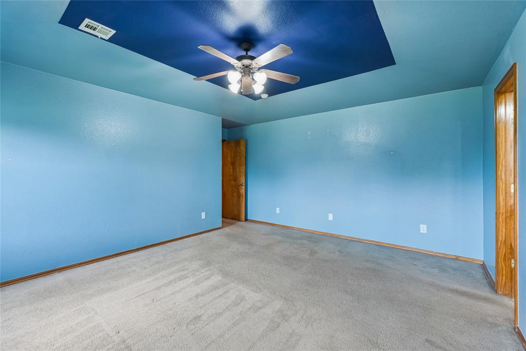 1909 Bradford Way Property Photo 25