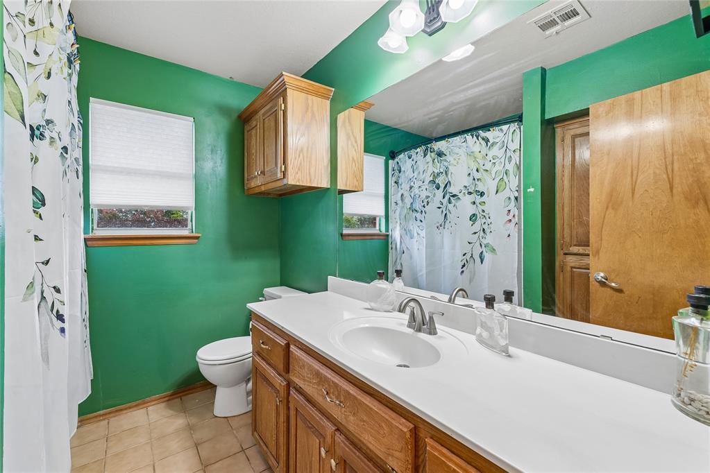 1909 Bradford Way Property Photo 32