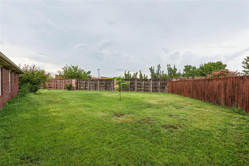 1909 Bradford Way Property Photo 44