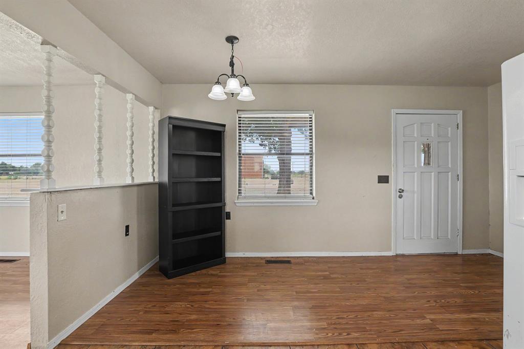 1719 E Orme Lane Property Photo 11