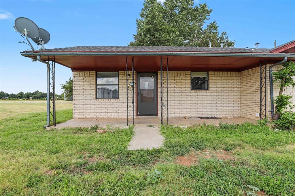 1719 E Orme Lane Property Photo 19