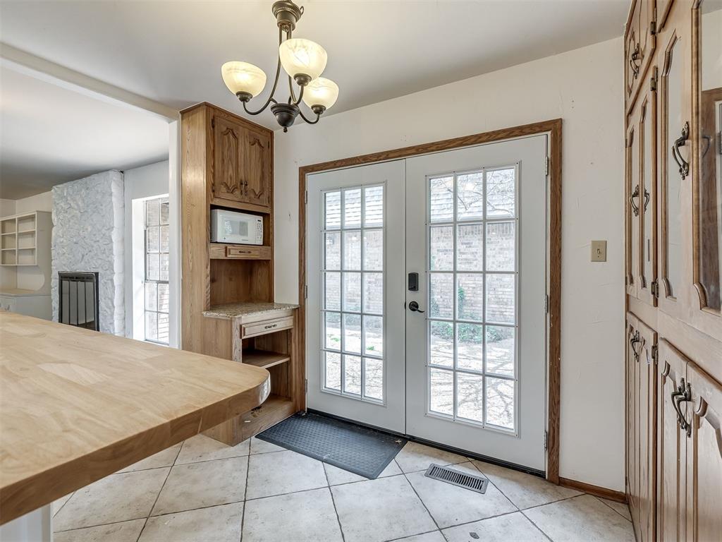 406 Hardy Drive Property Photo 10