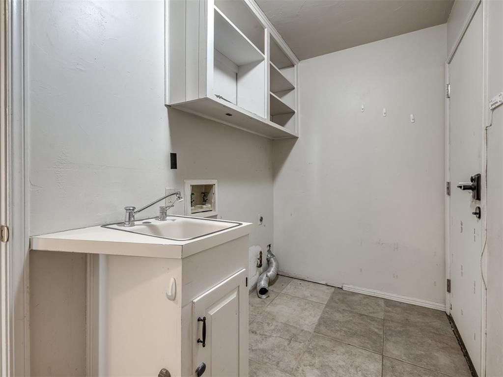 406 Hardy Drive Property Photo 17