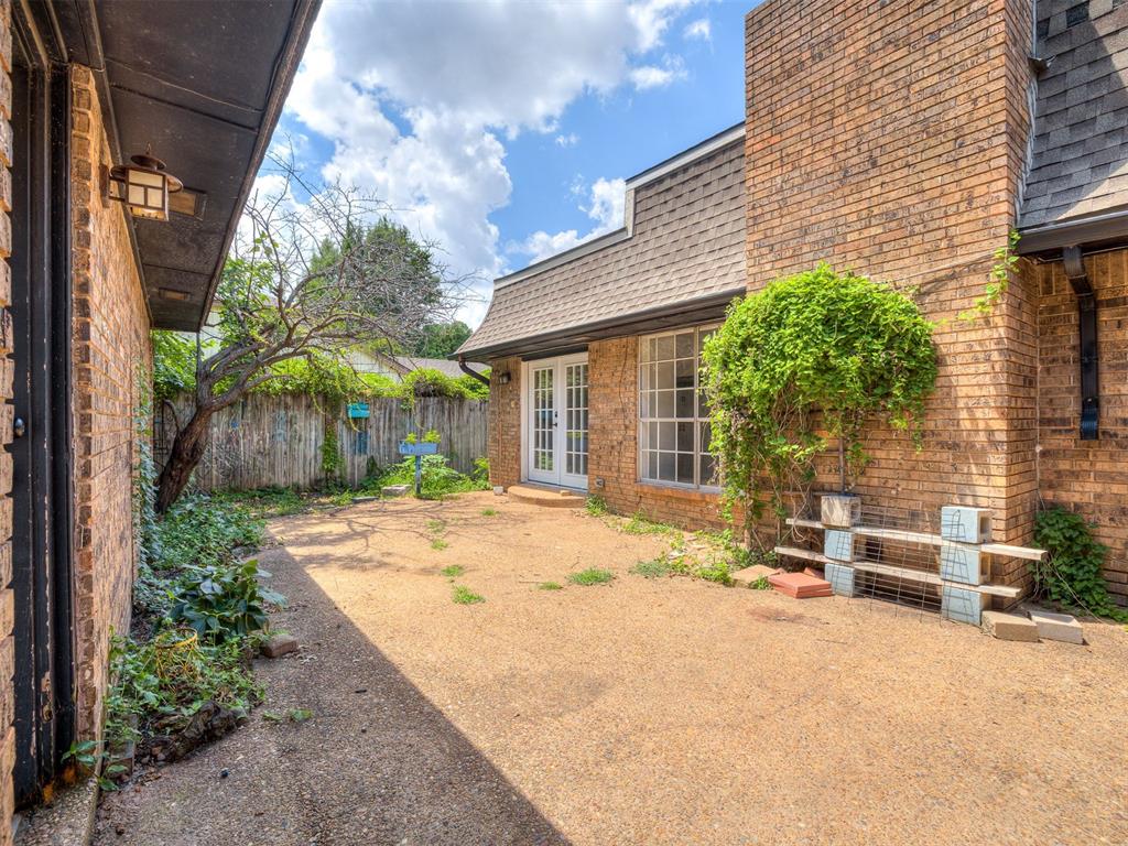 406 Hardy Drive Property Photo 19