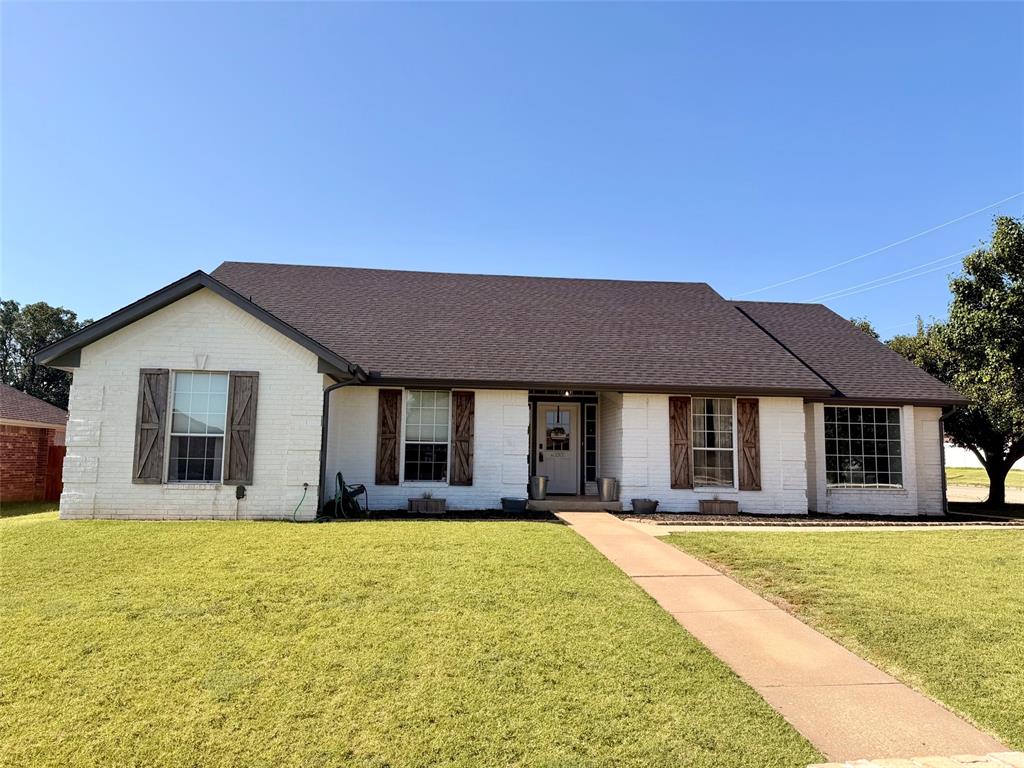 1301 Manchester Drive Property Photo 2