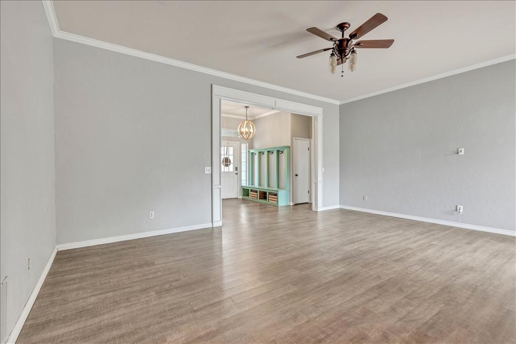 1301 Manchester Drive Property Photo 8
