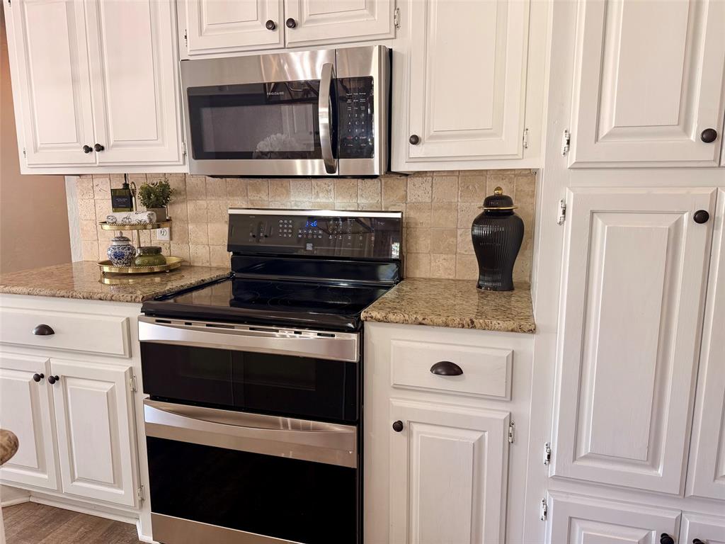 1301 Manchester Drive Property Photo 11