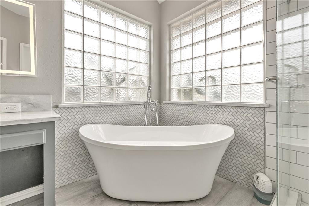 1301 Manchester Drive Property Photo 21