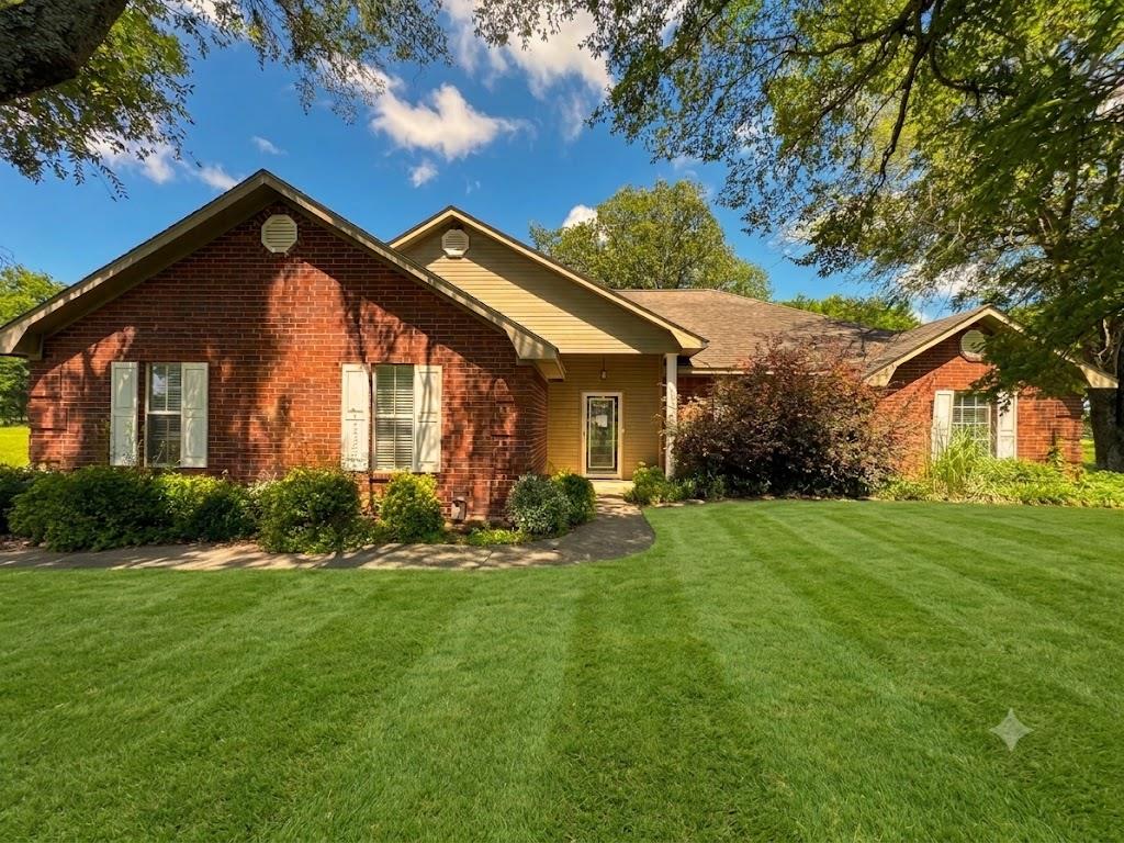 1075 N 4285 Road Property Photo 1