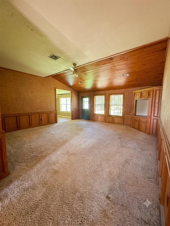 1075 N 4285 Road Property Photo 3