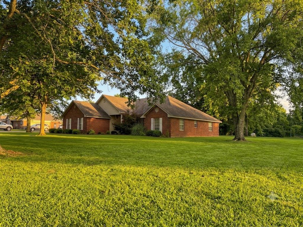 1075 N 4285 Road Property Photo 17
