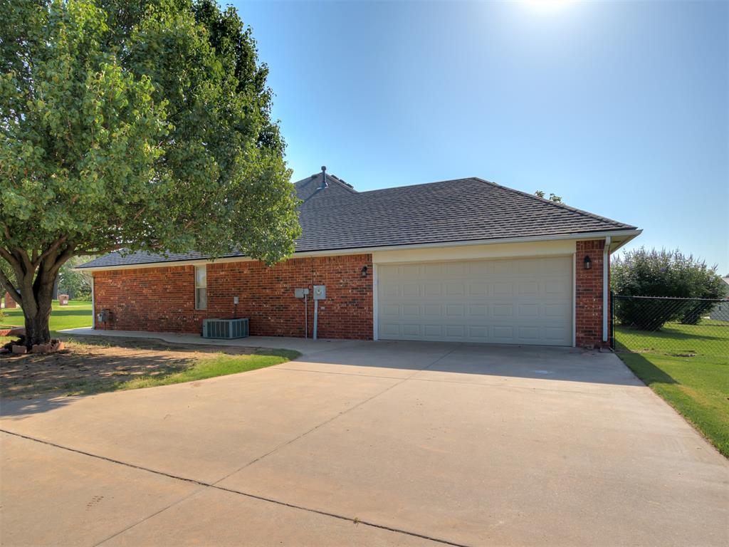 20200 Se 43rd Street Property Photo 5