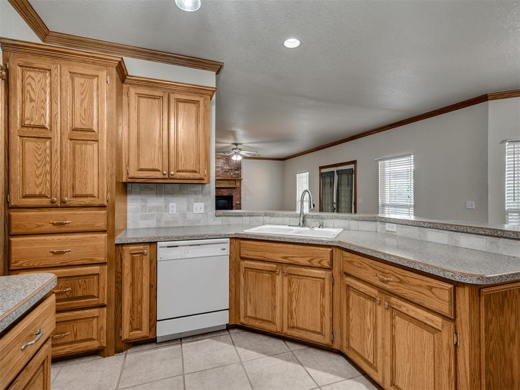 20200 Se 43rd Street Property Photo 14