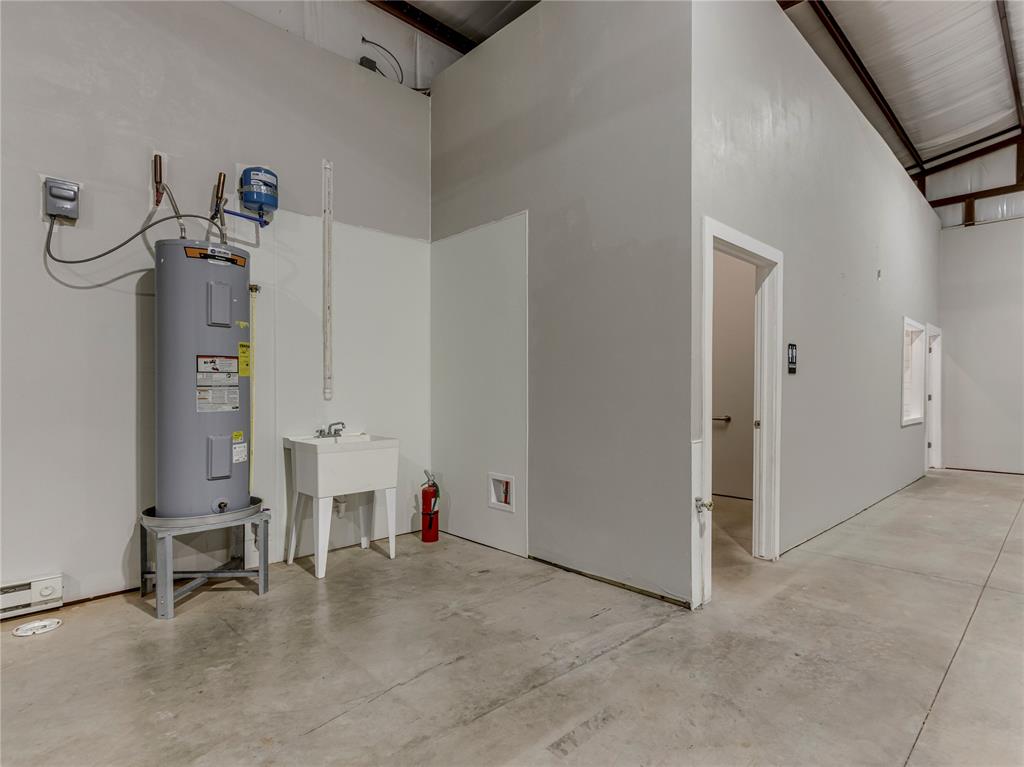 3500 Wellsite Drive 200 Property Photo 15