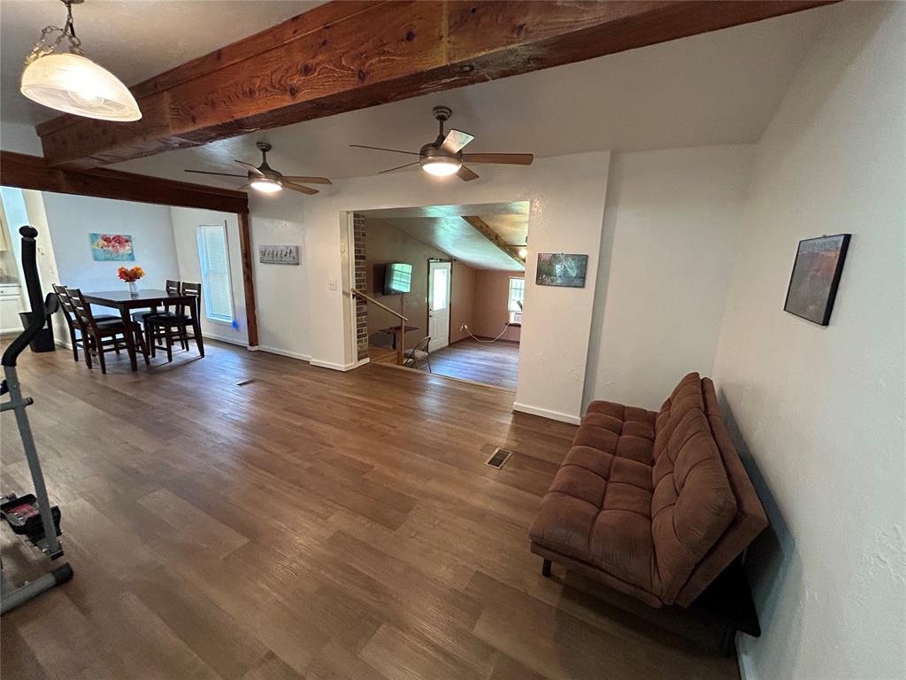 4324 Valley View Lane Property Photo 2