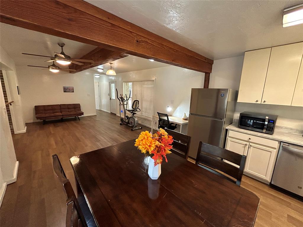 4324 Valley View Lane Property Photo 4