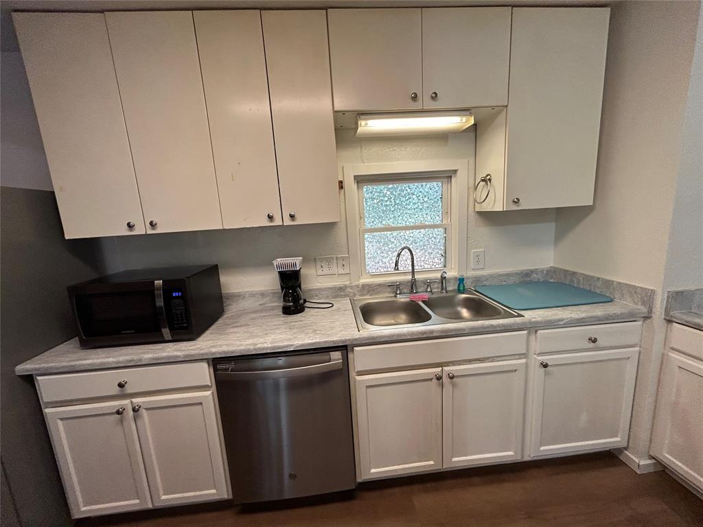 4324 Valley View Lane Property Photo 5