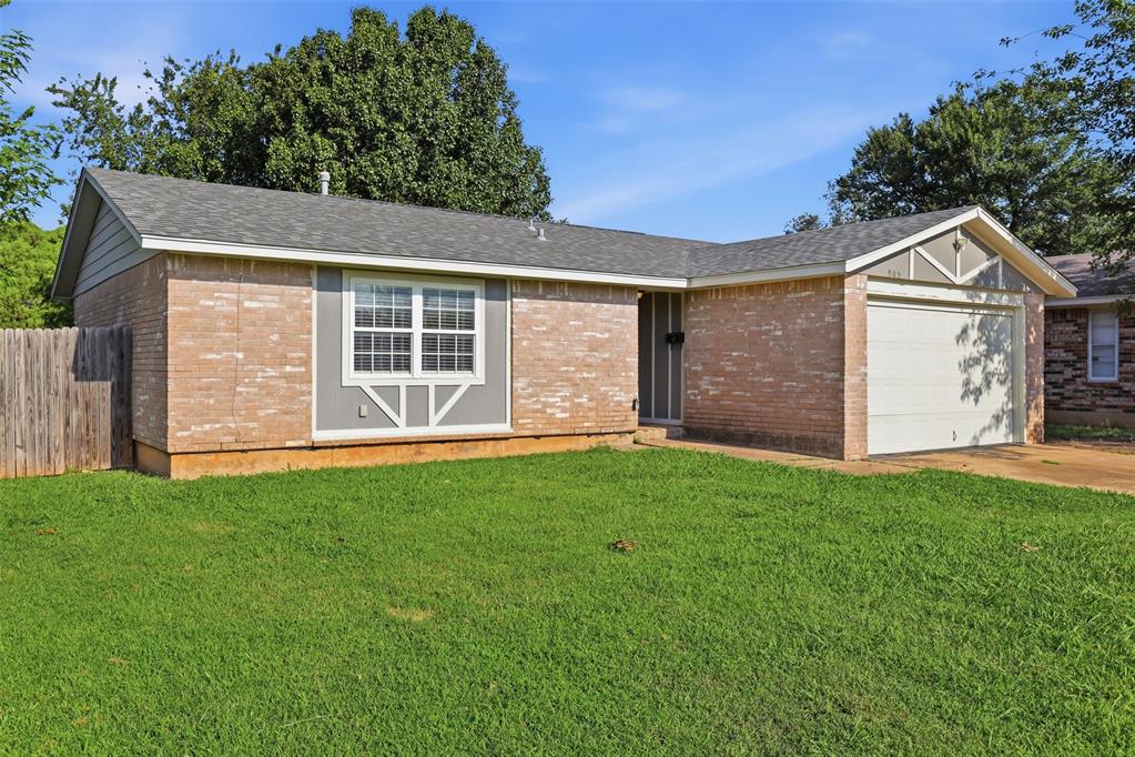 905 Craig Drive Property Photo 2