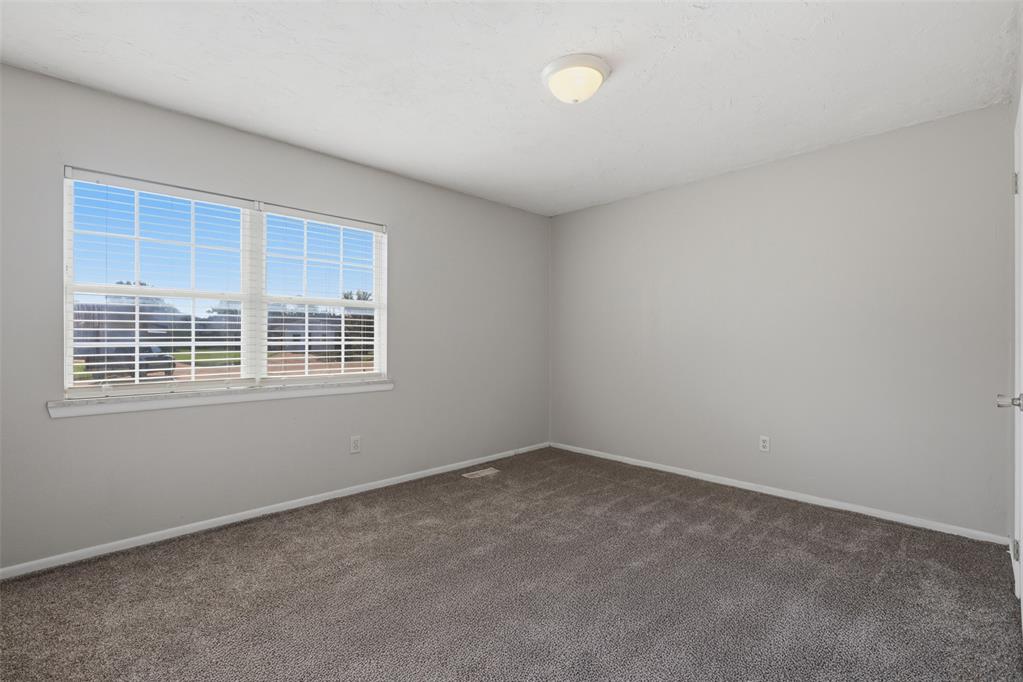905 Craig Drive Property Photo 8