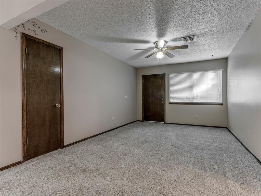 1048 Nw 6th Place Property Photo 3