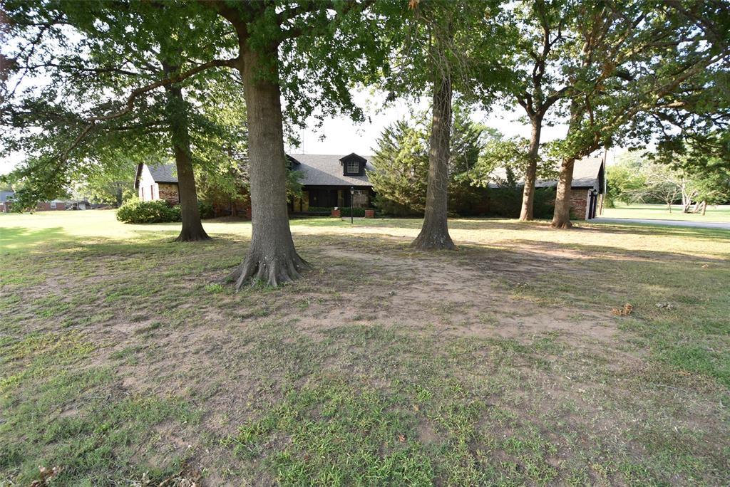 726 Robin Road Property Photo 1