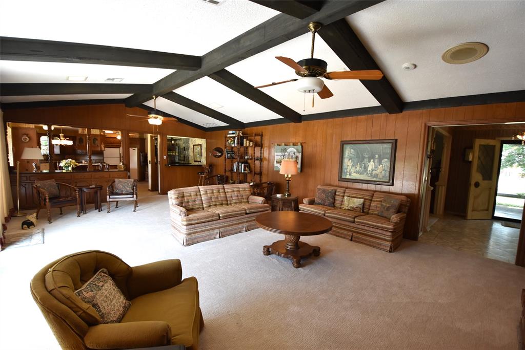 726 Robin Road Property Photo 14