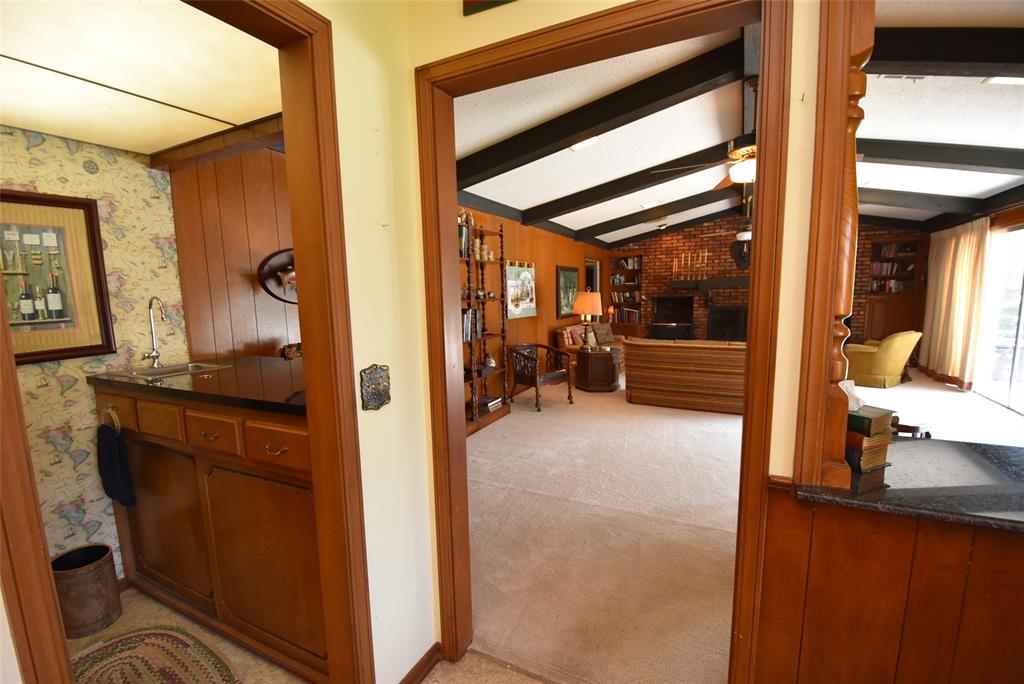 726 Robin Road Property Photo 19