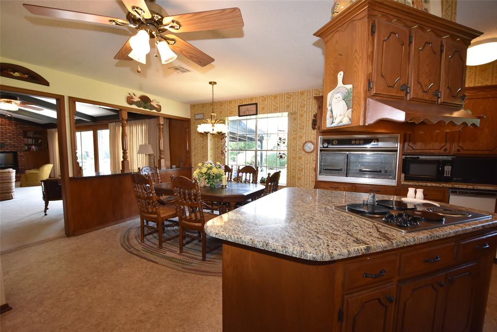 726 Robin Road Property Photo 21