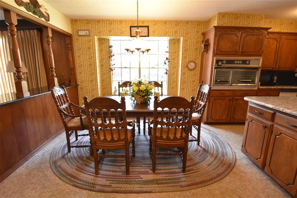 726 Robin Road Property Photo 24