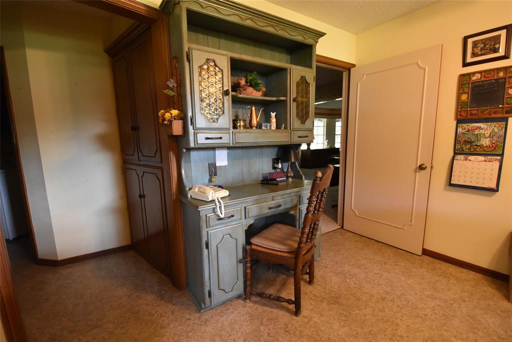 726 Robin Road Property Photo 27