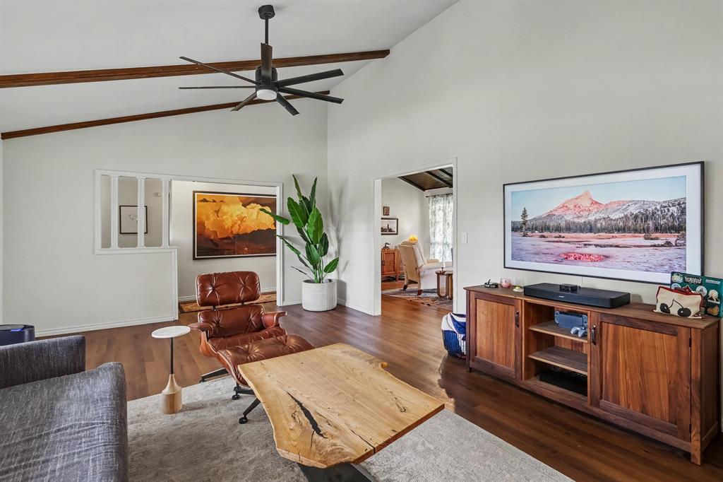 4020 Bluestem Circle Property Photo 7