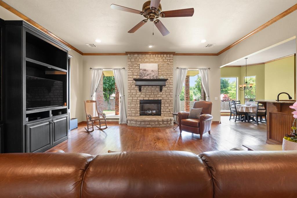 1632 Deer Park Drive Property Photo 7