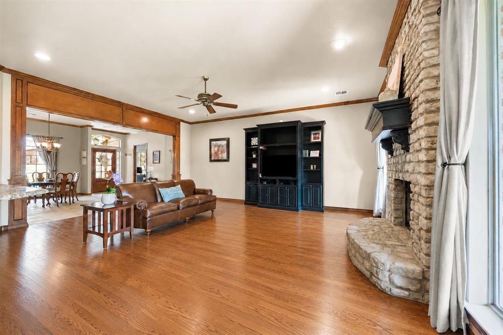 1632 Deer Park Drive Property Photo 8