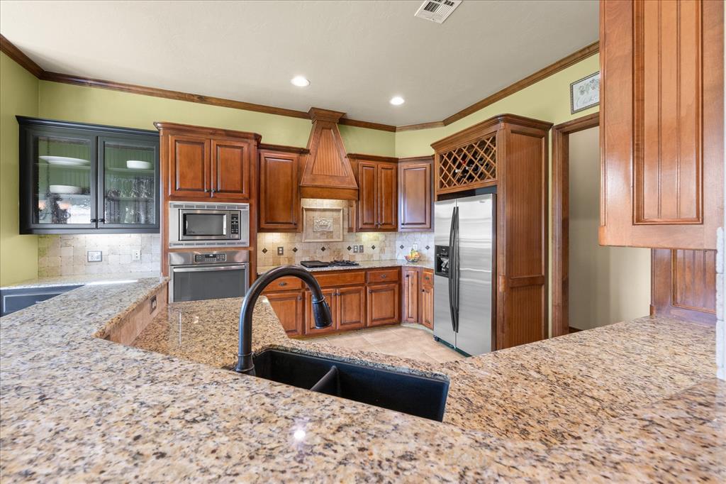 1632 Deer Park Drive Property Photo 11