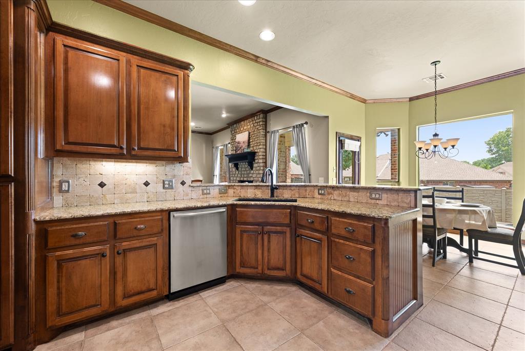 1632 Deer Park Drive Property Photo 15