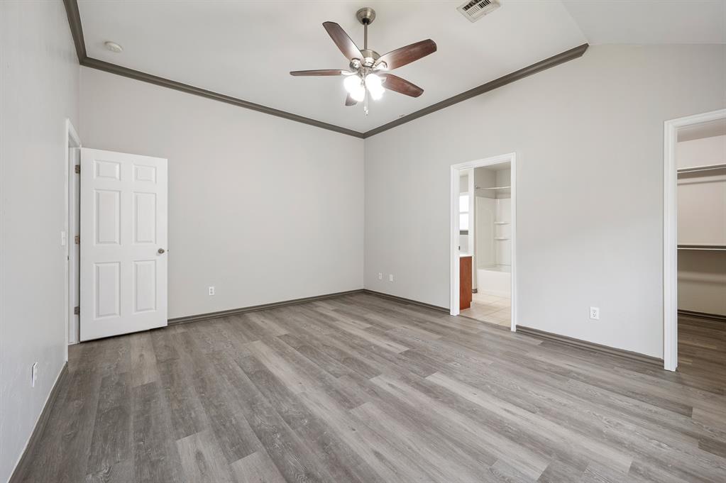 909 Greenfield Avenue Property Photo 24