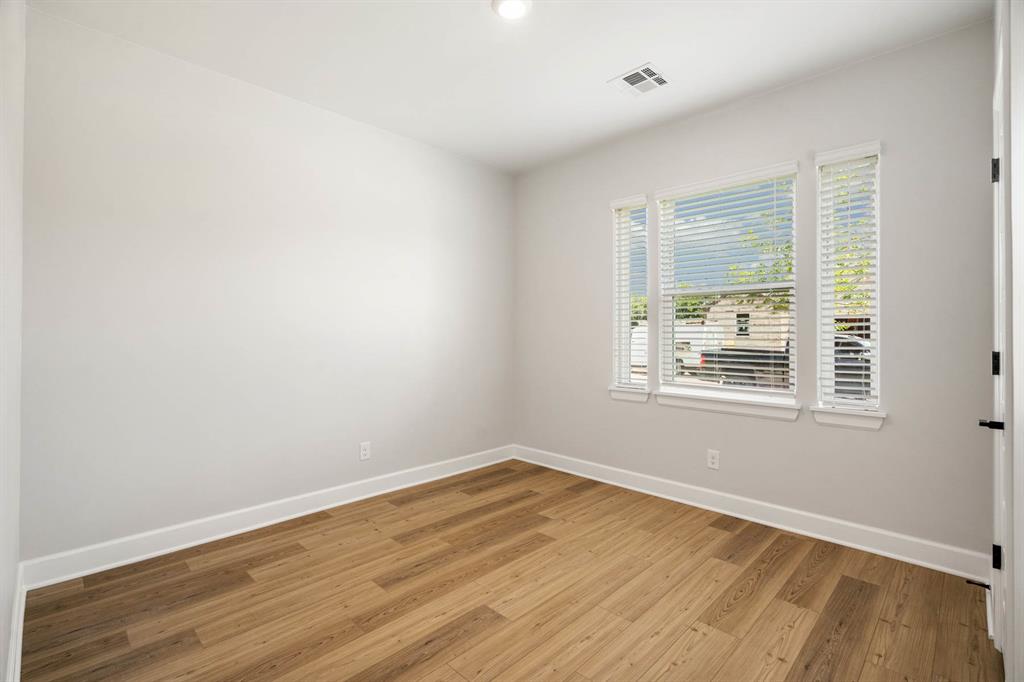 3108 Adelyn Terrace Property Photo 10