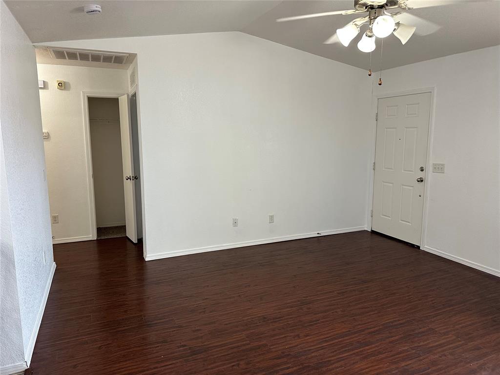 501 Poppy Lane Property Photo 9
