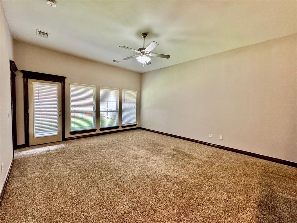 18123 Manera Way Property Photo 7