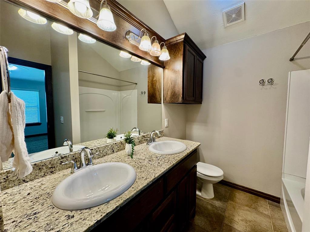 18123 Manera Way Property Photo 18