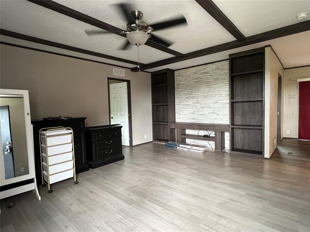 314 Walter Way Property Photo 14