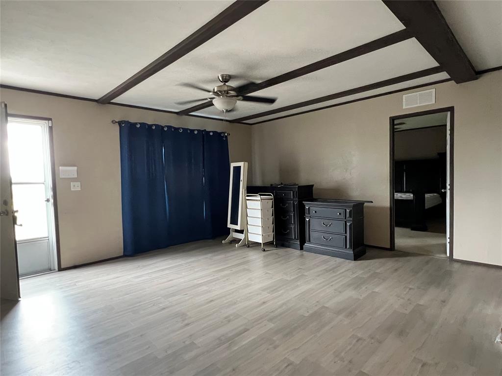 314 Walter Way Property Photo 16
