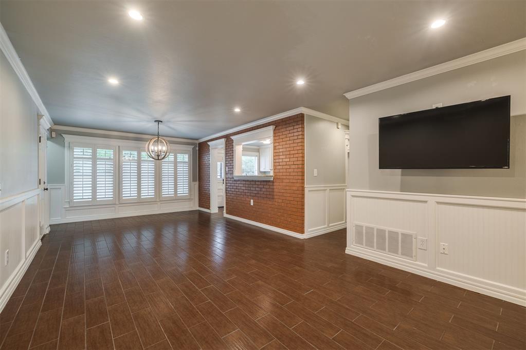 2725 Nw 68th Street Property Photo 6