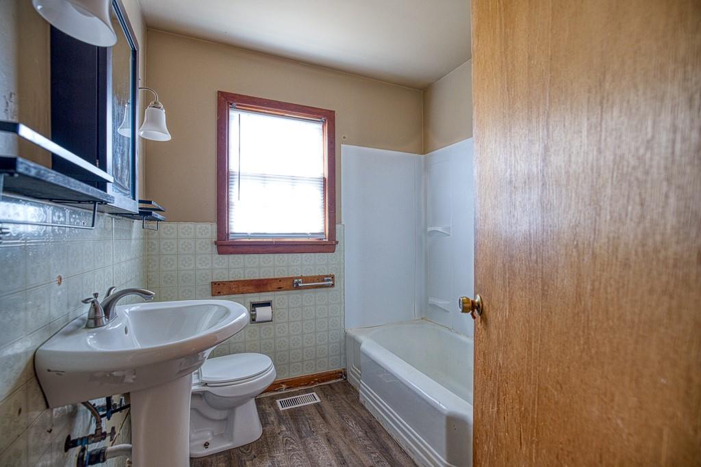 1114 S 11th Street Property Photo 8