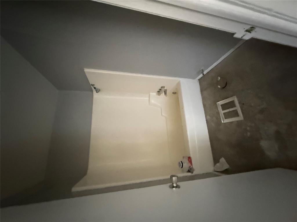 1239766 Property Photo 4