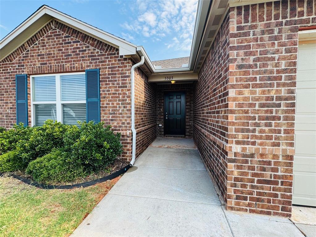 5303 Nicole Drive Property Photo 2