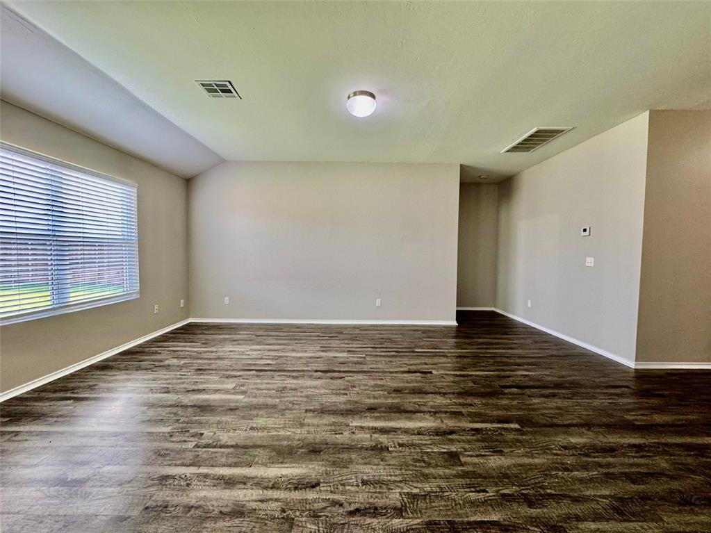 5303 Nicole Drive Property Photo 3