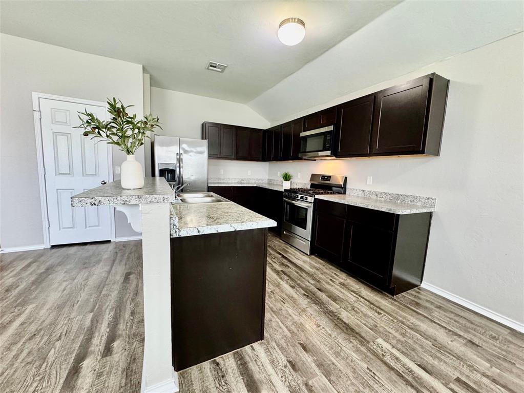 5303 Nicole Drive Property Photo 7